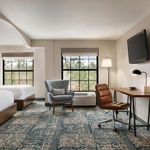 Tradition Queen Room